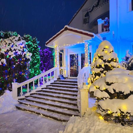 Boutique Hotel Forest Retreat (Adults Only) Buşteni Buitenkant foto