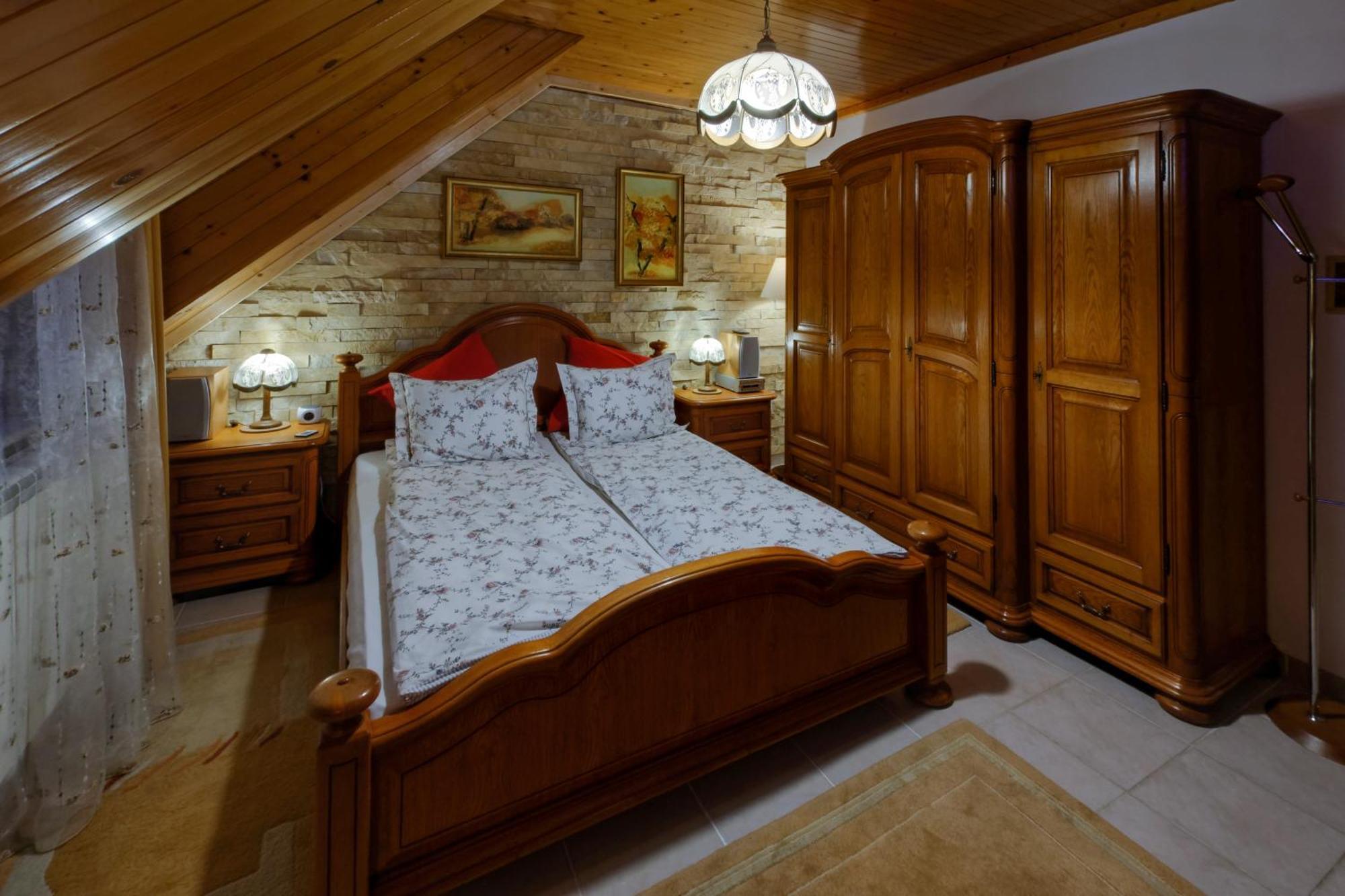 Boutique Hotel Forest Retreat (Adults Only) Buşteni Buitenkant foto